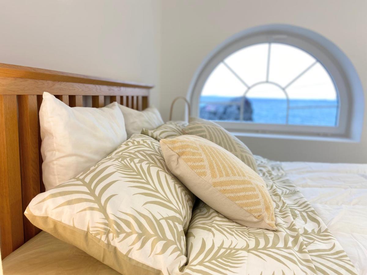 Unique Waterfront Duplex On The Mediterranean - Caleta, Catalan Bay Gibraltar Exteriör bild
