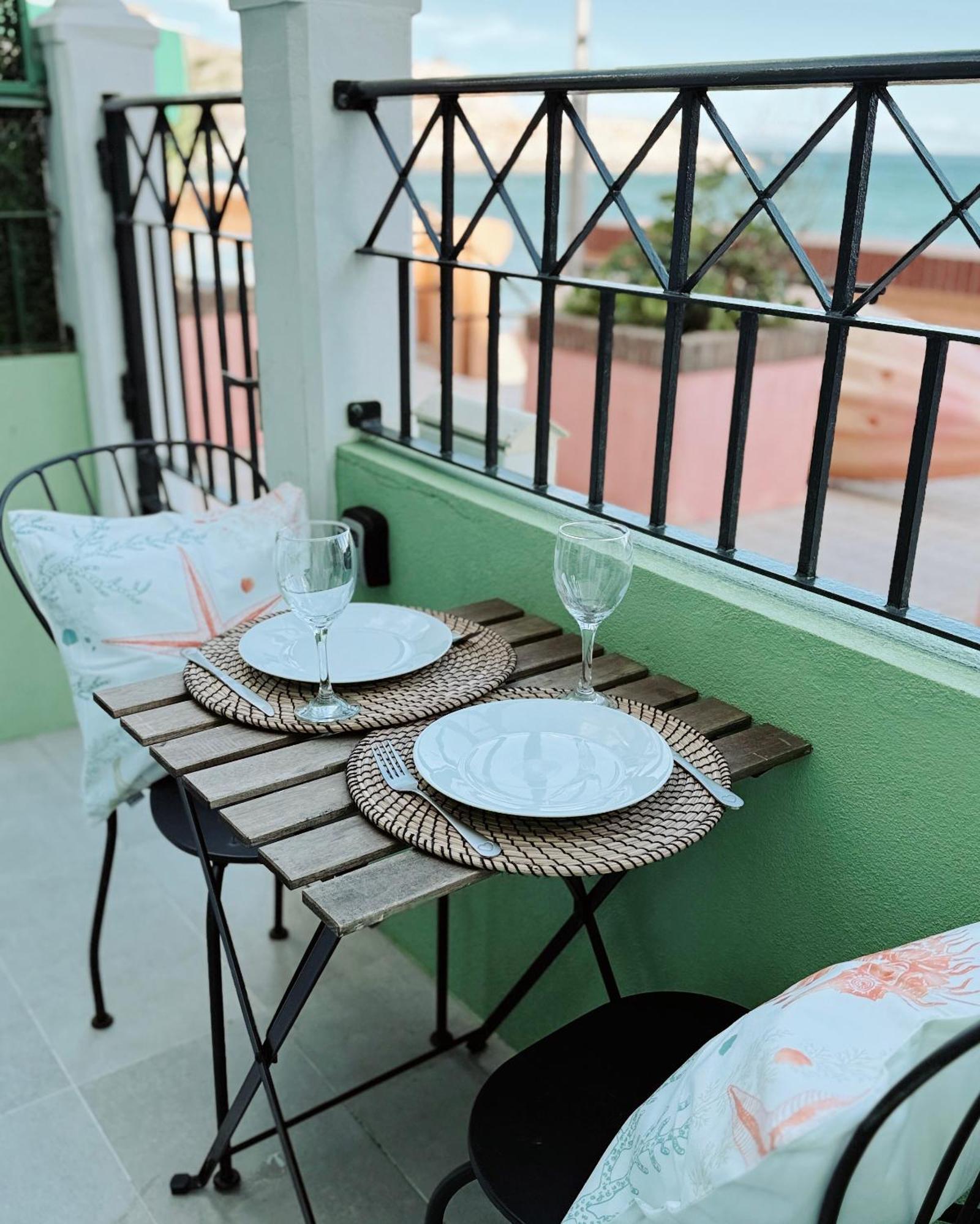Unique Waterfront Duplex On The Mediterranean - Caleta, Catalan Bay Gibraltar Exteriör bild
