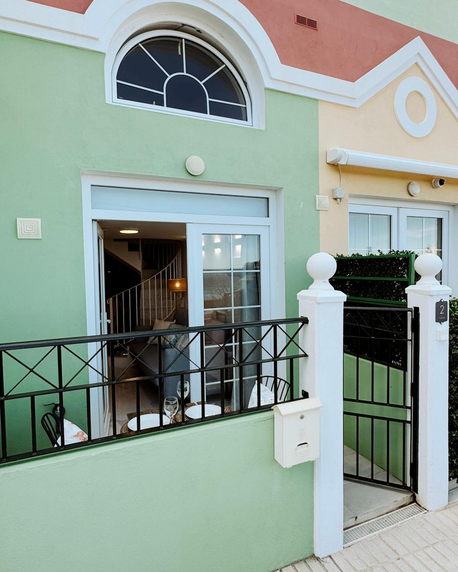 Unique Waterfront Duplex On The Mediterranean - Caleta, Catalan Bay Gibraltar Exteriör bild